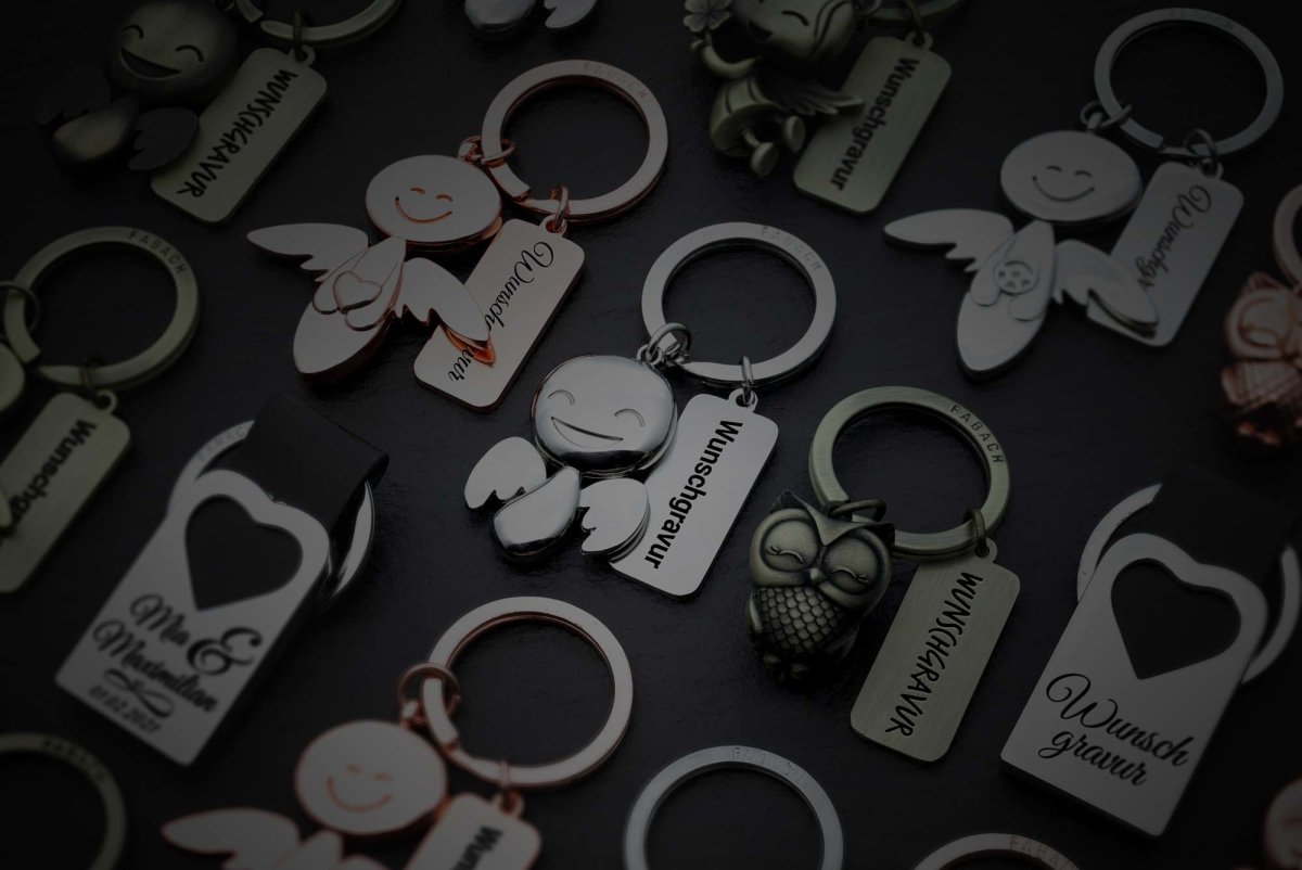 Divono Personalisierte Schutzengel Schlüsselanhänger mit Gravur, Schlüsselanhänger mit Namen Glücksbringer Auto Schlüsselanhänger, Personalisierte Geschenke Schlüsselband(silver) : : Fashion