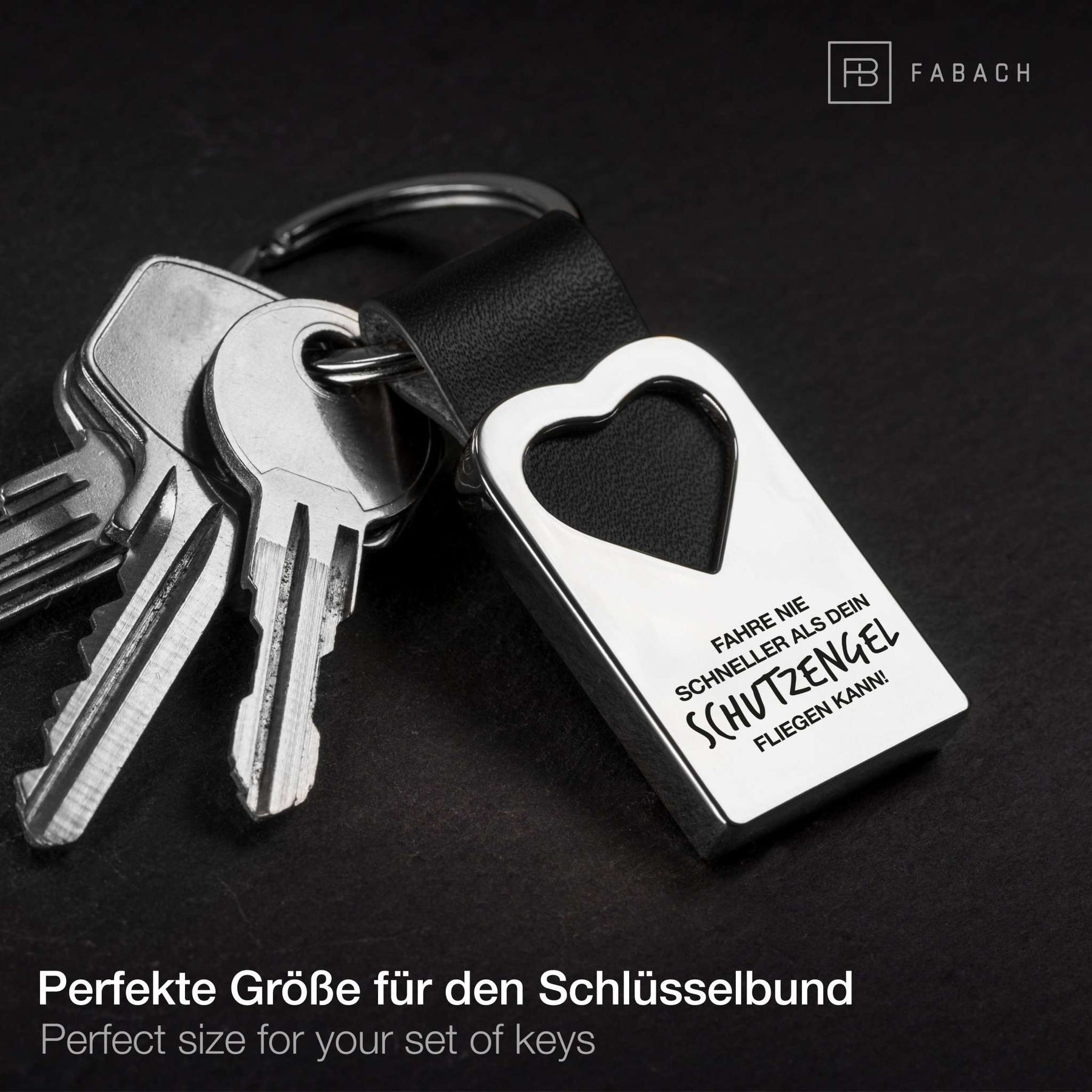"Fahre nie schneller als dein Schutzengel fliegen kann!" Herz-Schlüsselanhänger mit Gravur aus Leder - FABACH