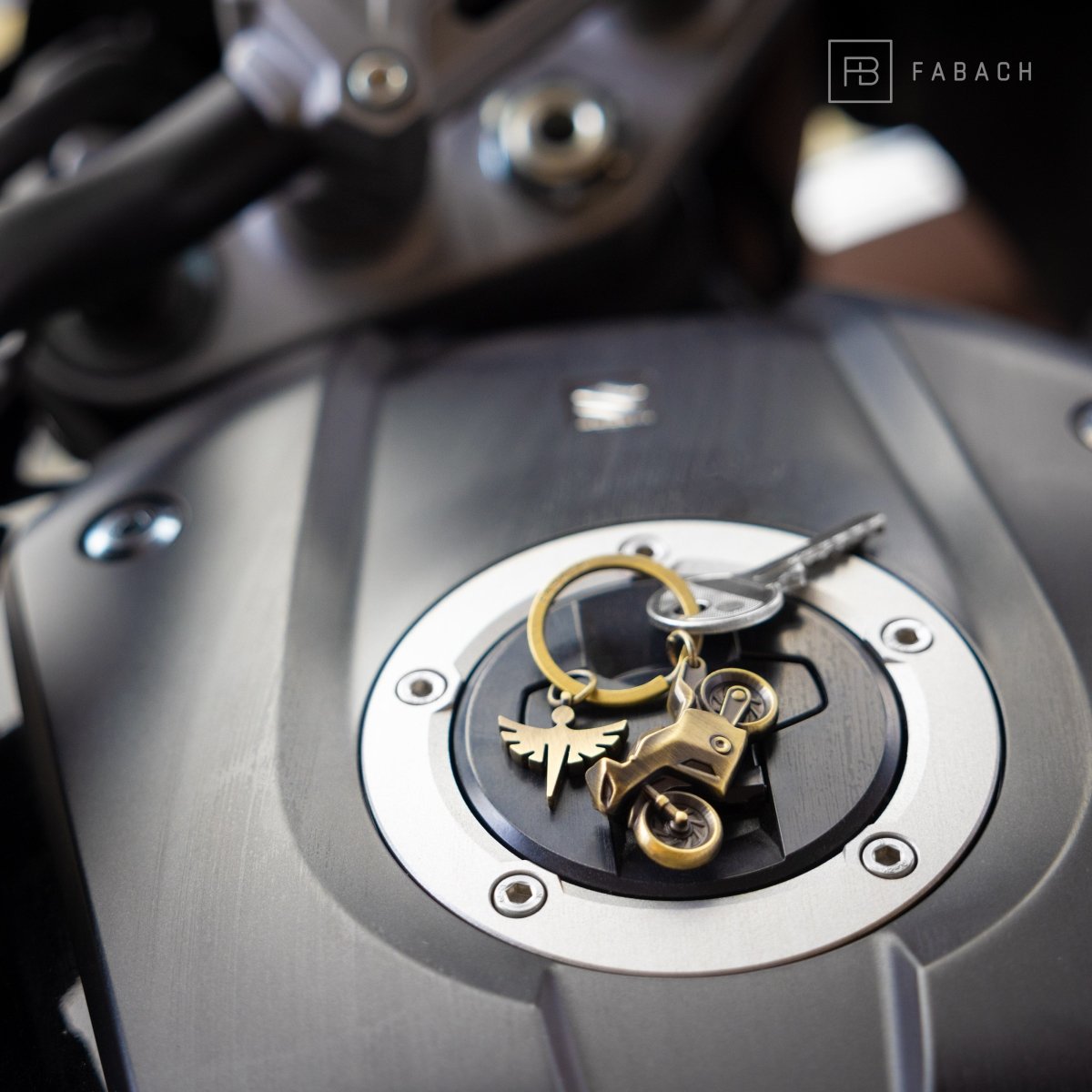 "Fabiel mit Motorrad" Schutzengel Schlüsselanhänger Motorrad - Engel Glücksbringer Motorradfahrer - FABACH