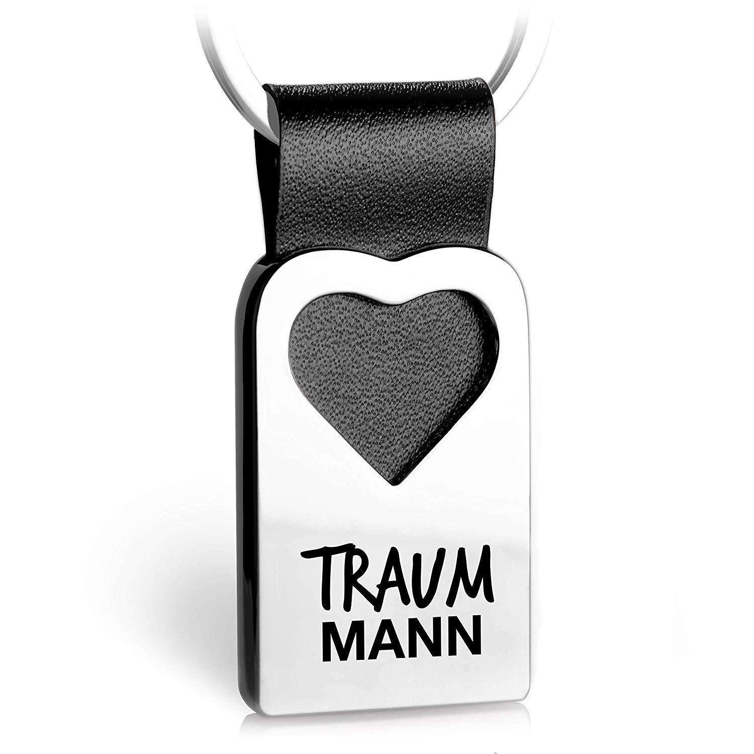 "Traummann" Herz-SchlĂŒsselanhĂ€nger mit Gravur aus Leder - FABACH