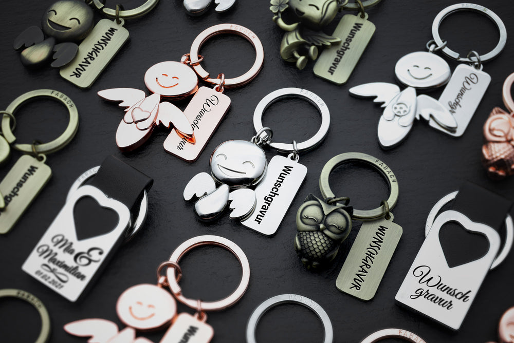 Bestelle jetzt persönlich gestalteten Schlüsselanhänger für dein Auto!