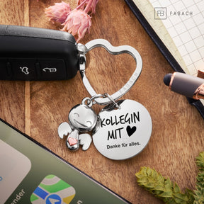 "Beste Kollegin" Schutzengel Schlüsselanhänger - Schutzengel Happy mit Herz und Gravur Plättchen mit liebevoller Botschaft