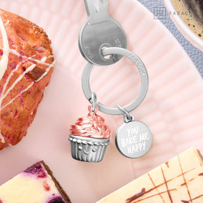 Cupcake Schlüsselanhänger "Sweety" - Glücksbringer Geschenk Partnerin Beste Freundin - Muffin Törtchen Glücksbringer mit Gravur "You bake me happy" - FABACH – Die Schlüsselanhänger - Schmiede