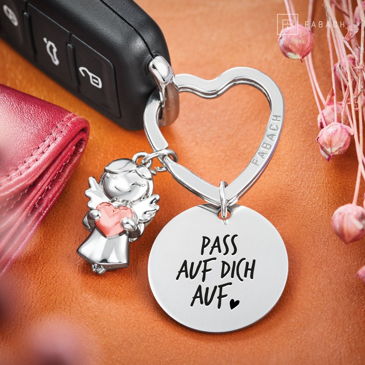 "Ich liebe dich" Schutzengel Schlüsselanhänger - Schutzengel mit Herz und Gravur Plättchen mit liebevoller Botschaft - FABACH#botschaft_Pass Auf Dich Auf