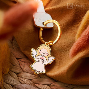 Schutzengel Schlüsselanhänger "Joy" mit Herz - Geschenk Schutzengel Glücksbringer - Süßer Engel mit Herz Geschenkidee Freundin - FABACH – Die Schlüsselanhänger - Schmiede