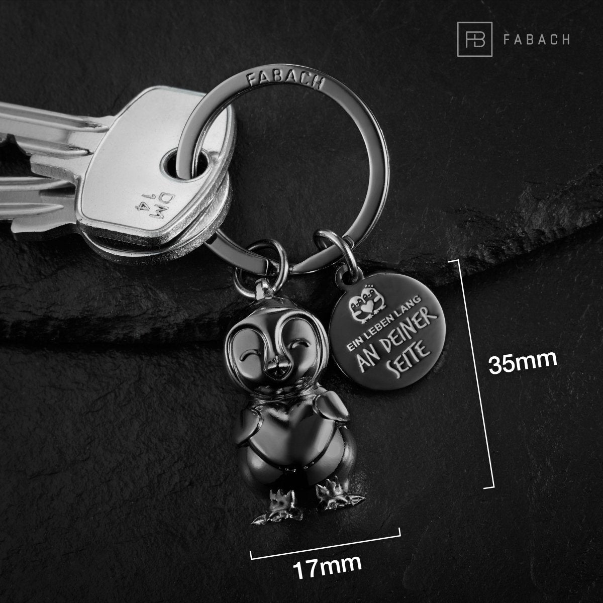 "Ein Leben lang an Deiner Seite" Pinguin Schlüsselanhänger "Frosty" mit Gravur - Süßer Pinguin Glücksbringer als Geschenk für Partner - FABACH#farbe_schwarz